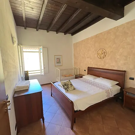 Residenza Marconi Centro Storico بودريو